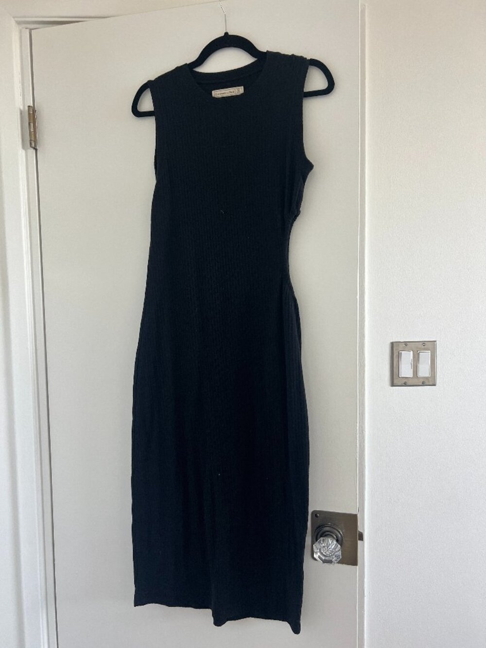 Abercrombie black midi dress with side hole cutout Size M